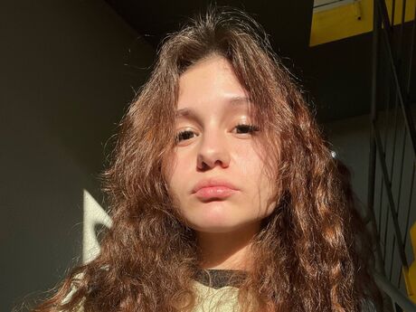 Chat with KarlenePaiva