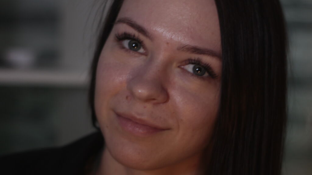 Sex chat gratuit in direct cu AmmyBrow pe LiveJasmin