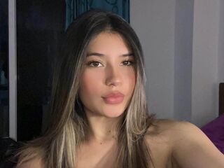 AmberCely Brunette live cam models