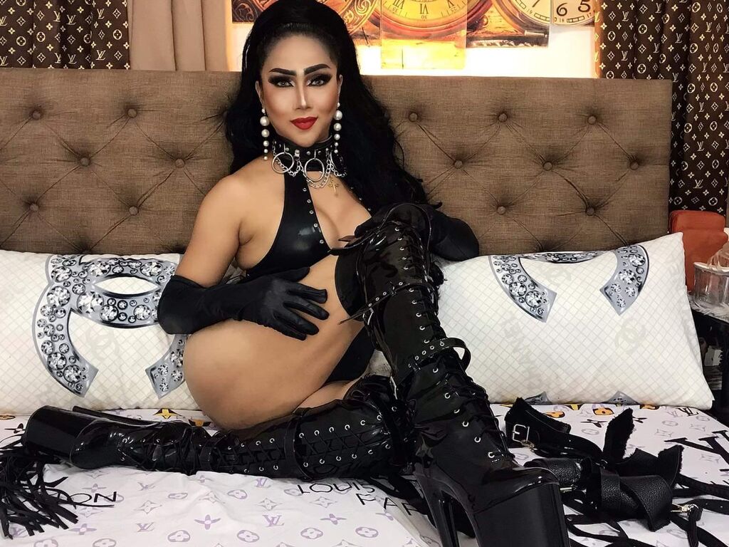 luzyfox from livejasmin