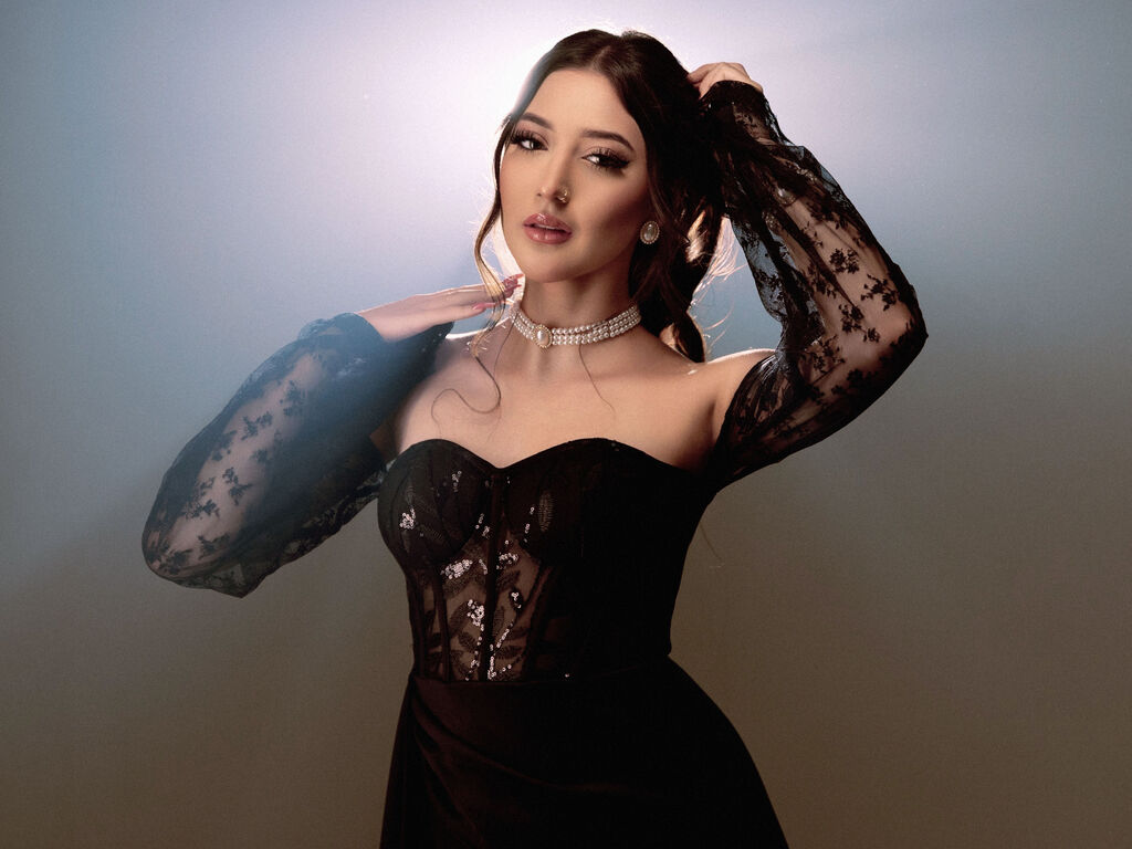 NinaRussi Profile Image