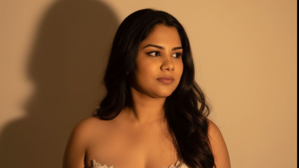 Sex chat gratuit in direct cu SarahClaus pe LiveJasmin