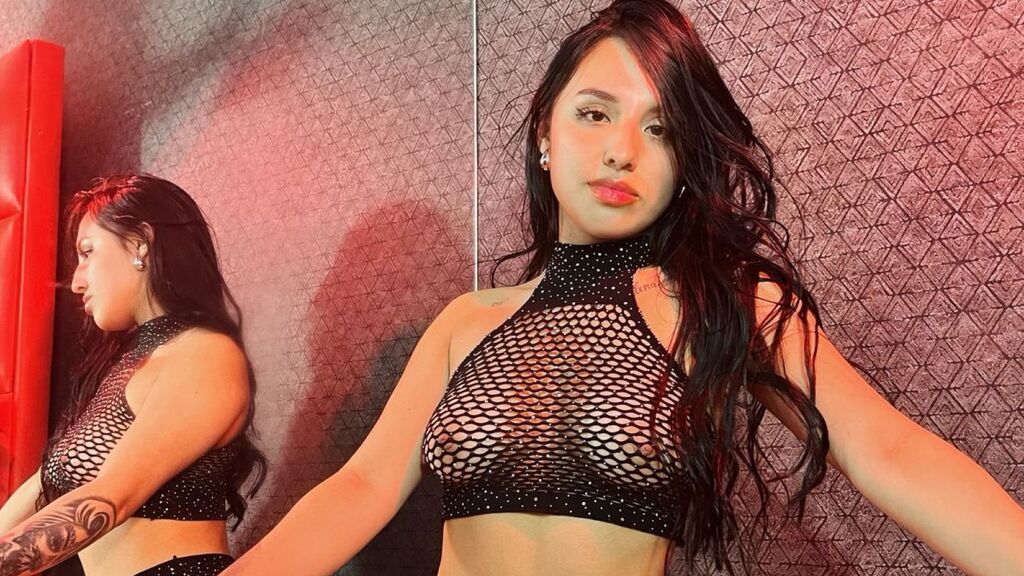 Sex chat gratuit in direct cu ScarletSimmons pe LiveJasmin
