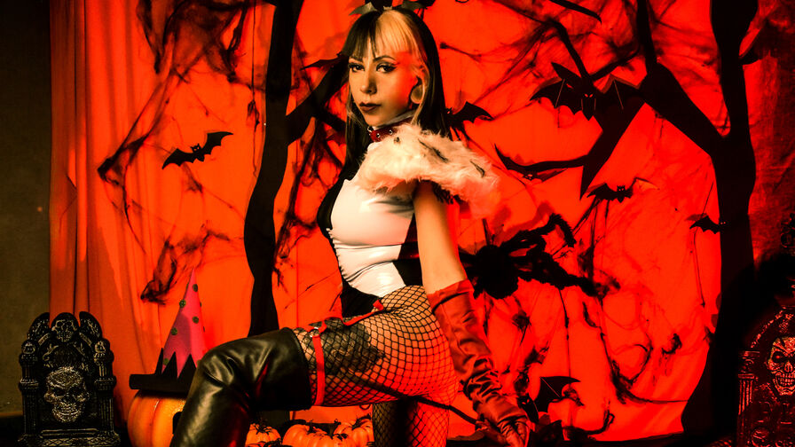 Watch LilithSabat live on freshseotools.com