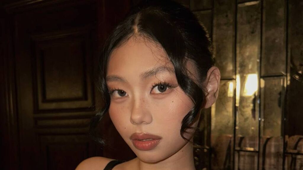A Playful Look at Alluring Models