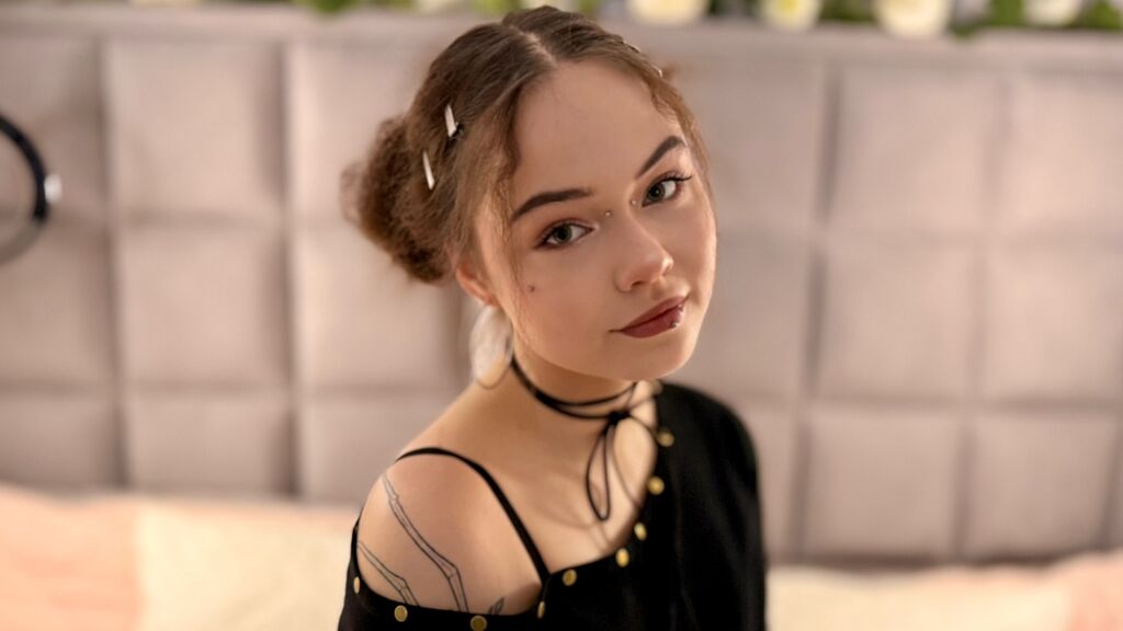 Statistics of MiraeMoore cam girl at GirlsOfJasmin