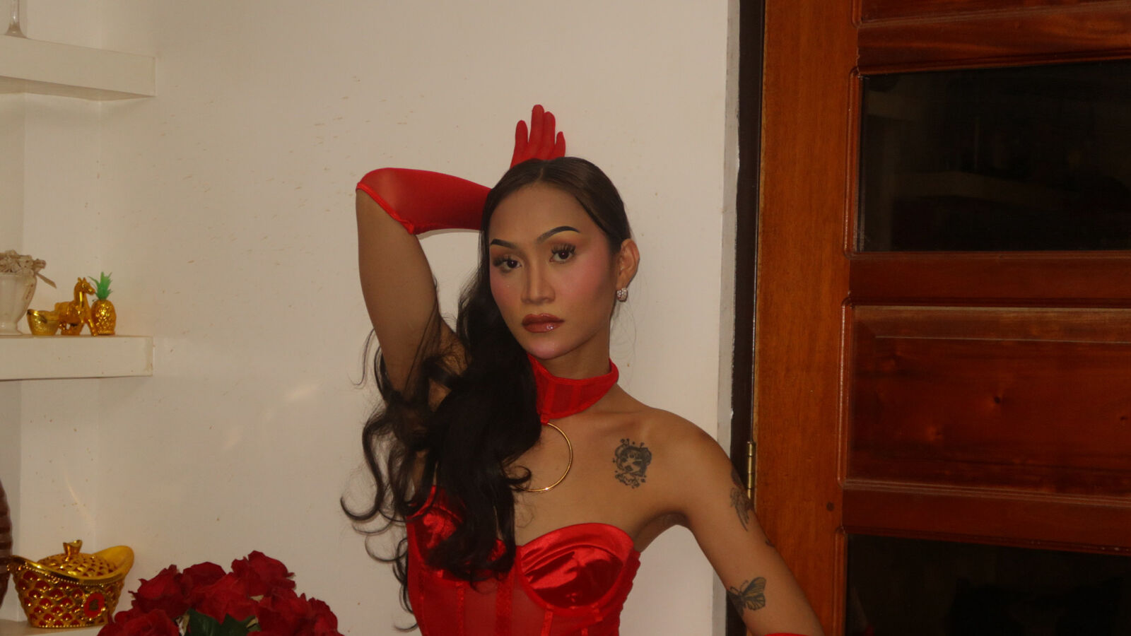 MarigonaCarolina erotic portrait
