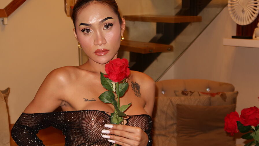 Live HD Nude Chat with MarigonaCarolina