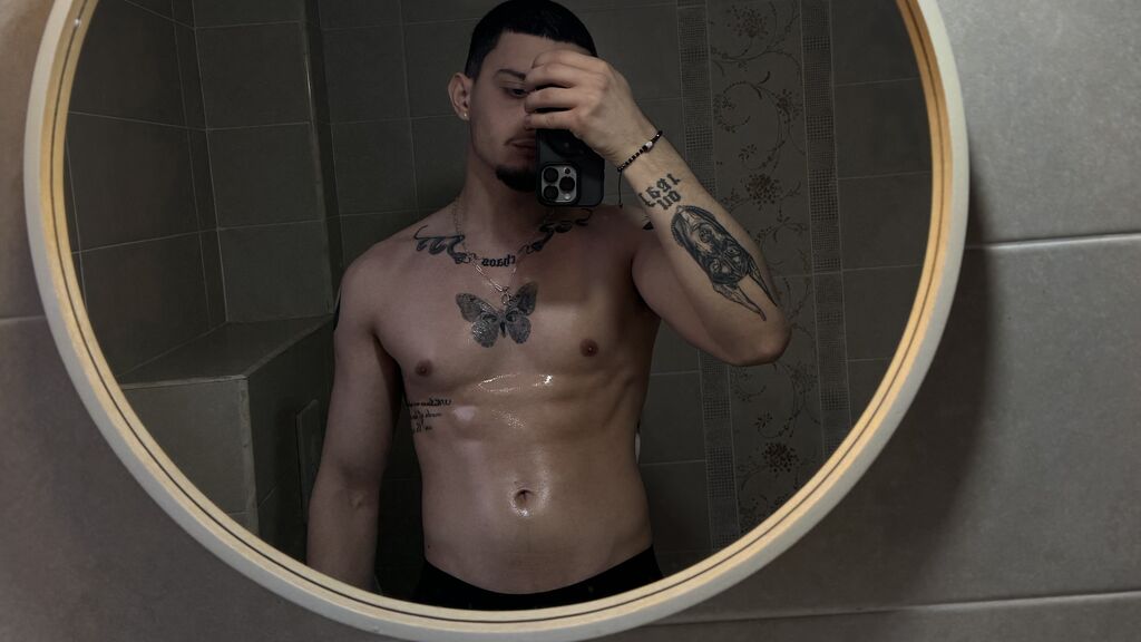 OscarGriffin live cam model at LiveJasmin