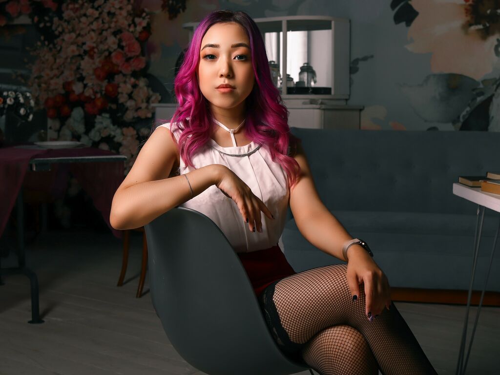  ArianaWells chat room