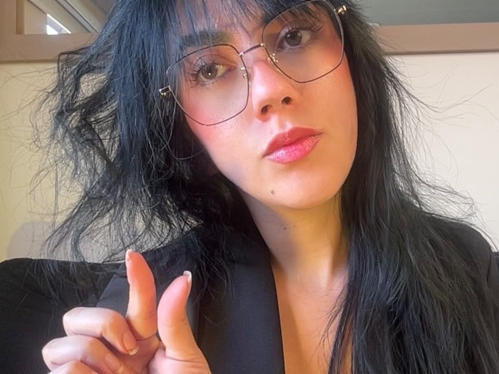 Live cam for MelissaFemdom