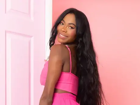 Chat with NaomiAsha