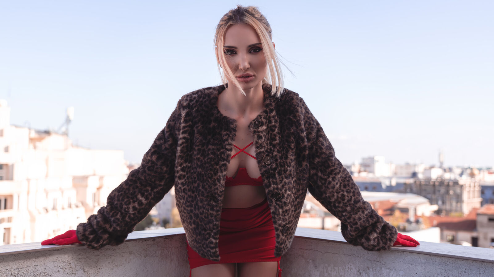 MonaLys erotic portrait
