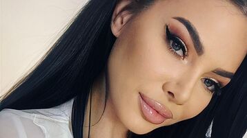 CaitlynEva webcam show