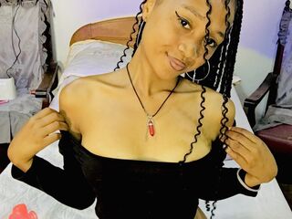 MacuttyMiria Cam show chat