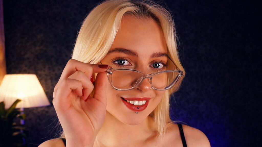WilonaBoothroyd live cam model at LiveJasmin