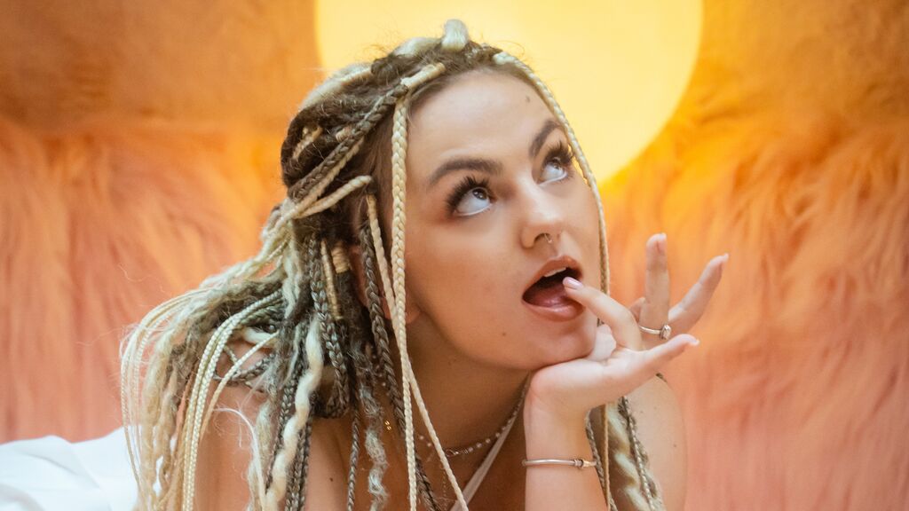 LollyMur live cam model at LiveJasmin