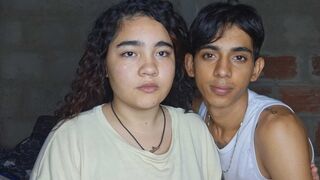KarenAndCarlos similar webcam model preview