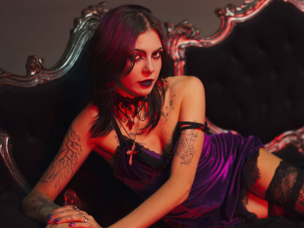 LorenLoiss webcam model profile image