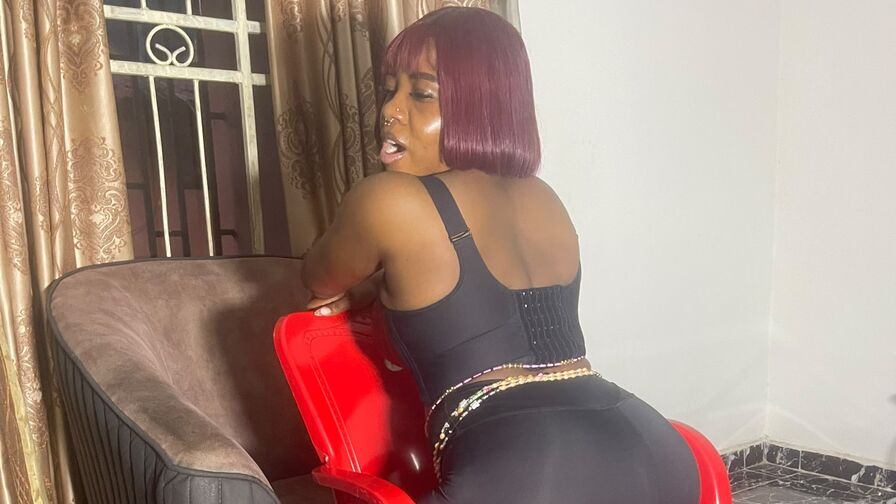 Watch NunuBriggs live on Ultra Erotica