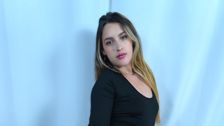Watch DioneKises live on Amateur Porn