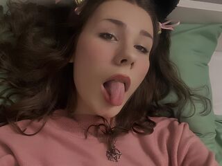 CoralineKat age 25