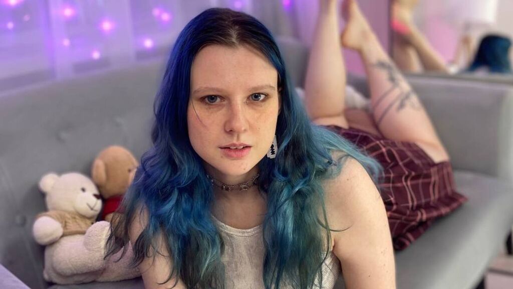 NikkiMilky live cam model at LiveJasmin