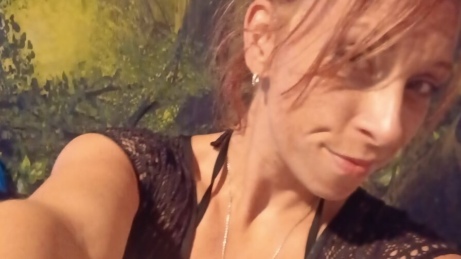 Live HD Nude Chat with MollyDevine