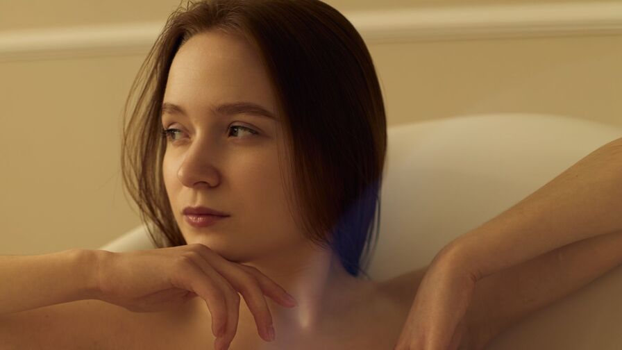 Watch NikiaMurrock live on Free Erotic Fantasy