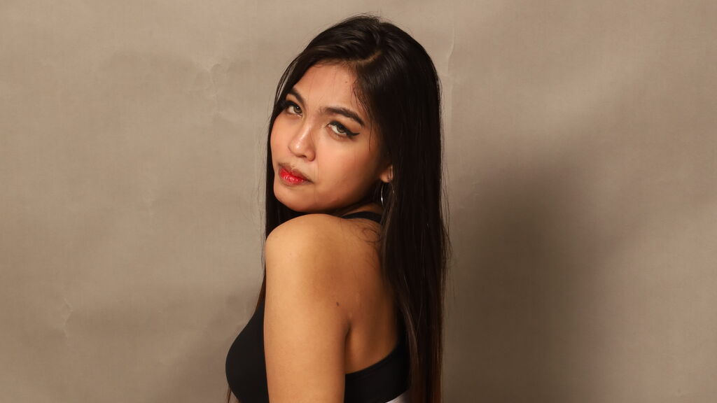 HeavenBlake live cam model at LiveJasmin