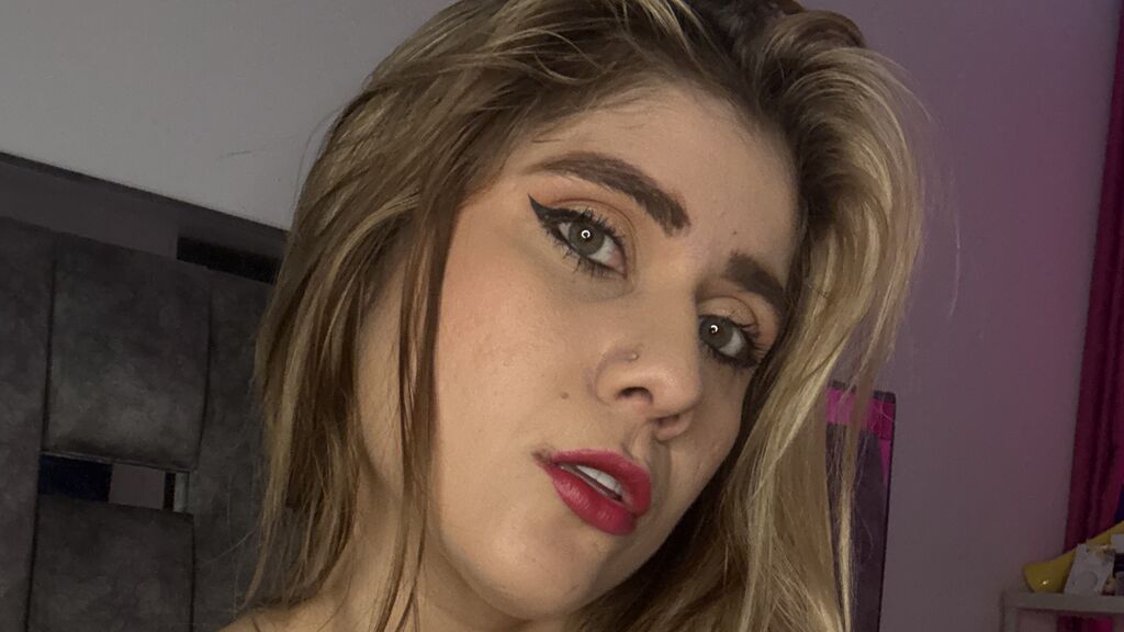 Watch fetish performer JHOANAGUTIER from LiveJasmin at GirlsOfJasmin