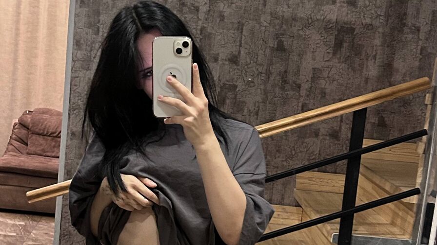 Watch RittaMyers live on Free Erotic Fantasy
