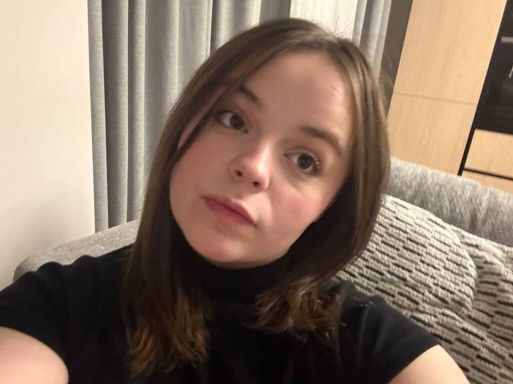 EsterBlue adult webcam profile picture