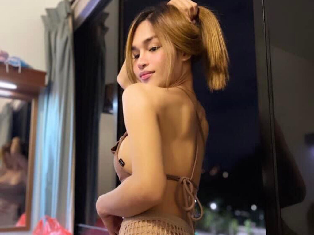 GenevievDeguzman webcam show