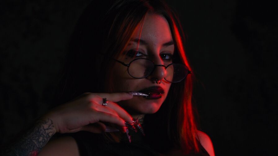 Watch MarcellineMiss live on Cuties