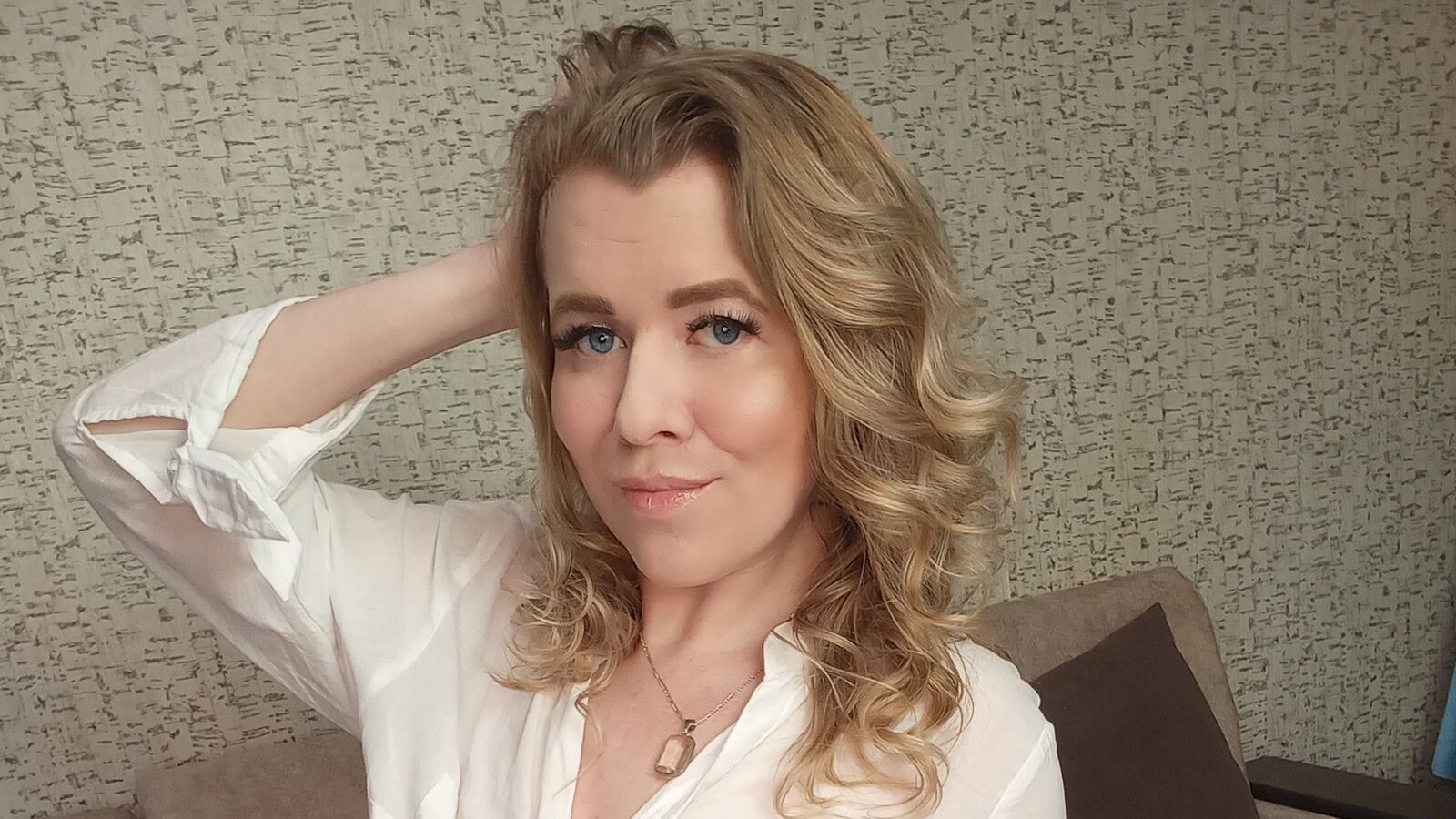 DanaPitters erotic portrait