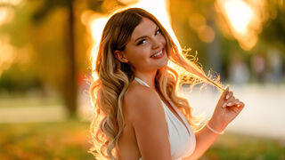 Free Nude MonicaAlford