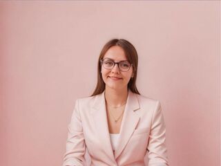 online cam EsmaCottingham