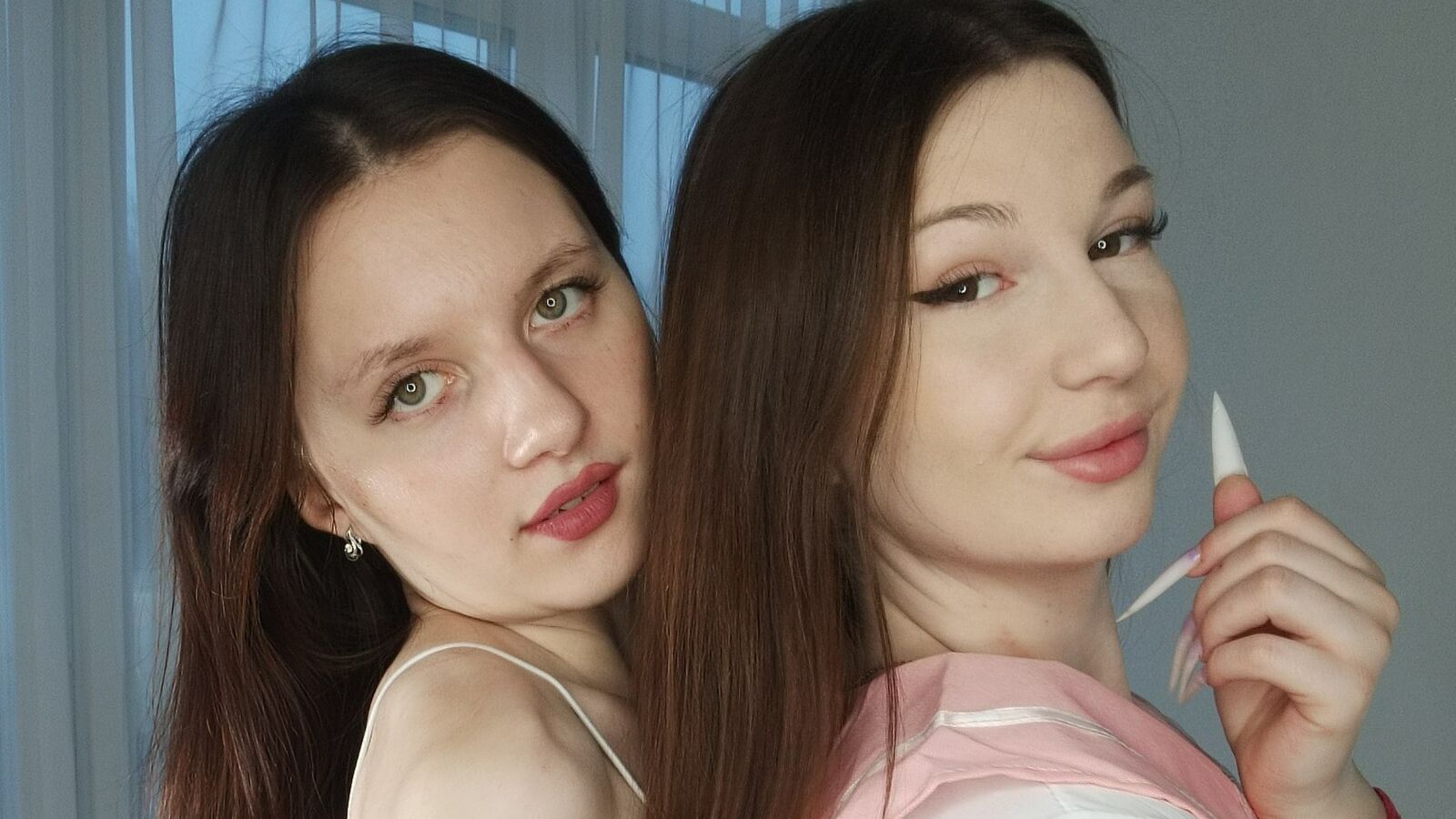 LillianaAndDanie erotic portrait