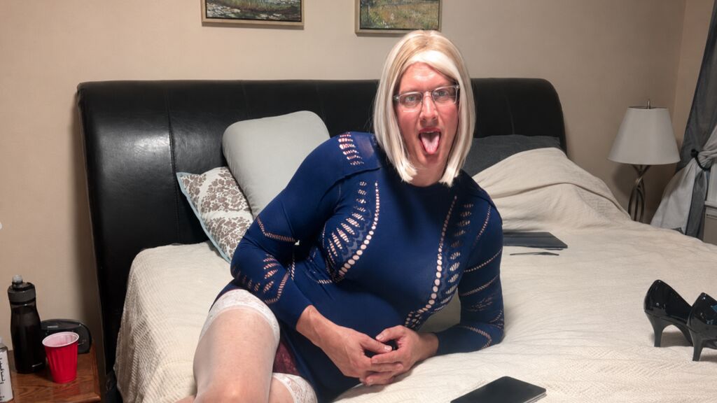 StephanieSissy cover