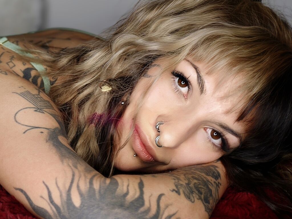 VivVixen from Web Night Cam