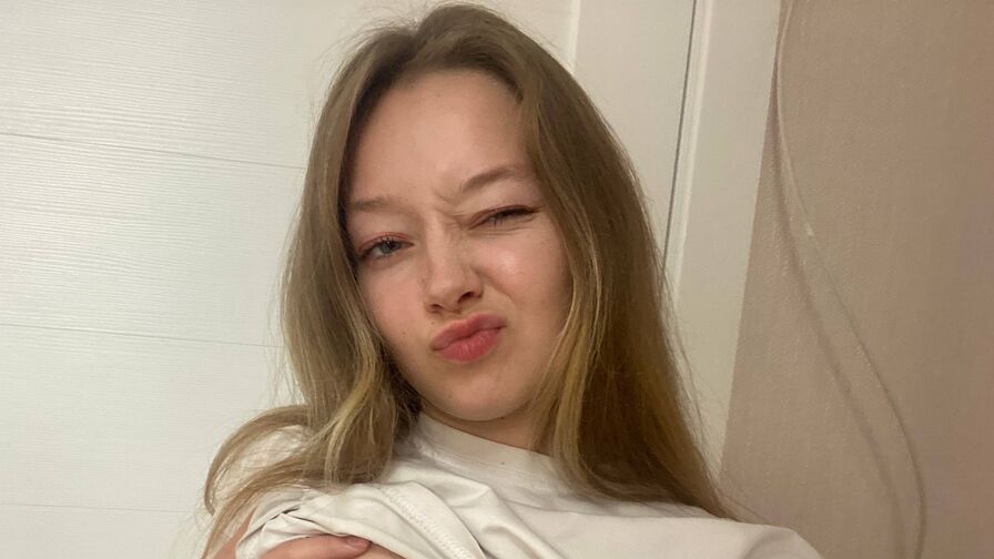 Webcam Nude with IreneSahm