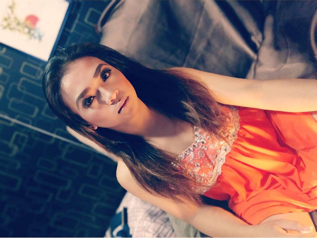 PeachGrande LiveJasmin transgender Cam2Cam profile