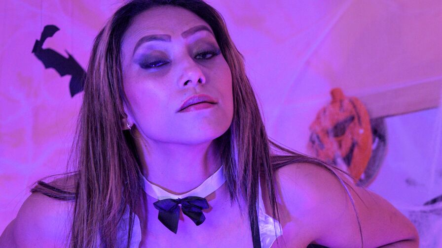 Watch SalomeCarpenterr live on Ultra Erotica