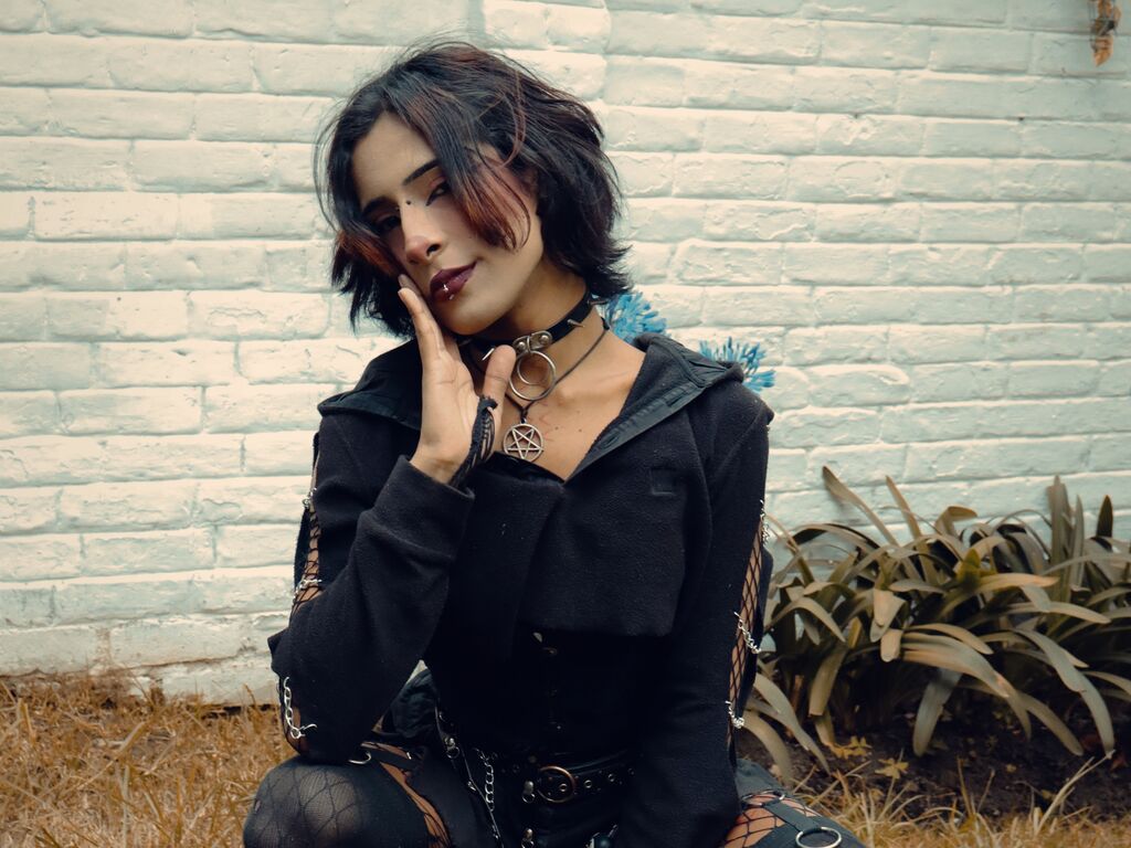 NaomiiSky Nackt