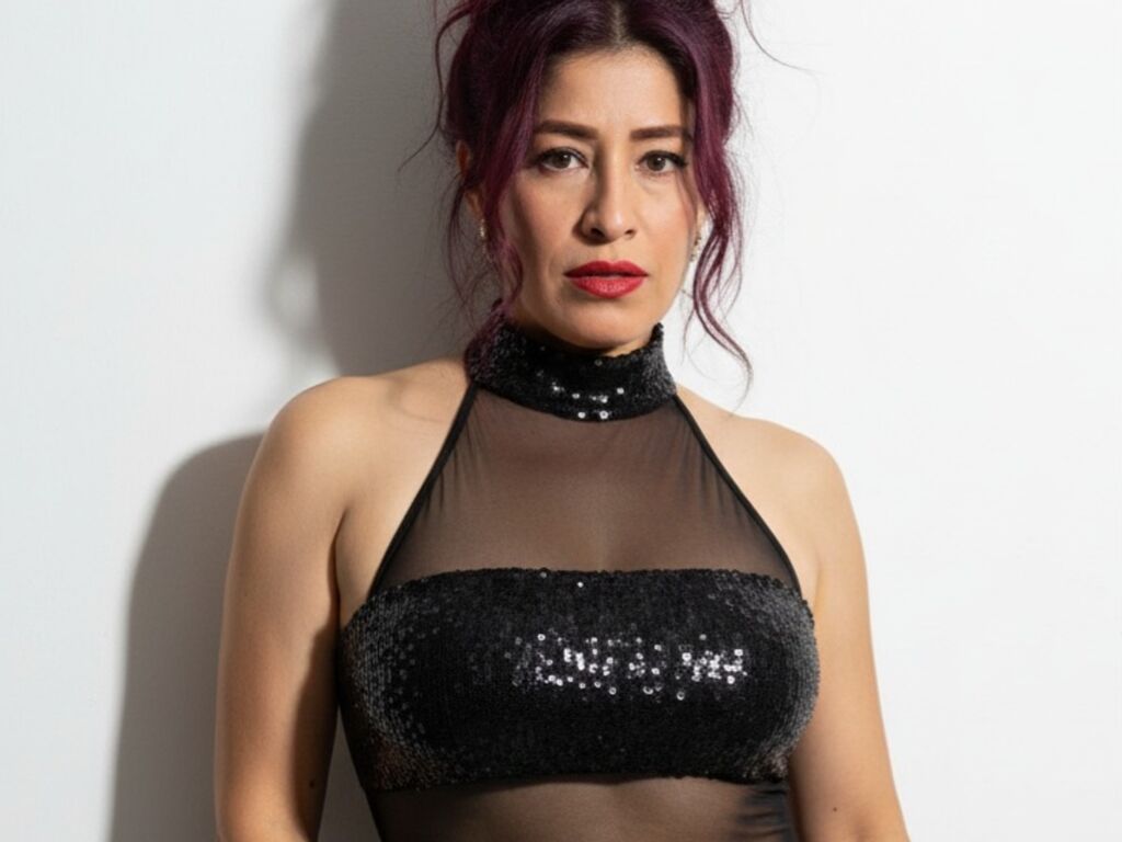 KendraLeeh cam profile preview image