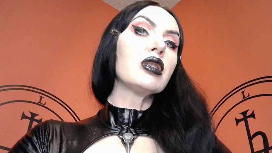 Free Naked DominaMidnight