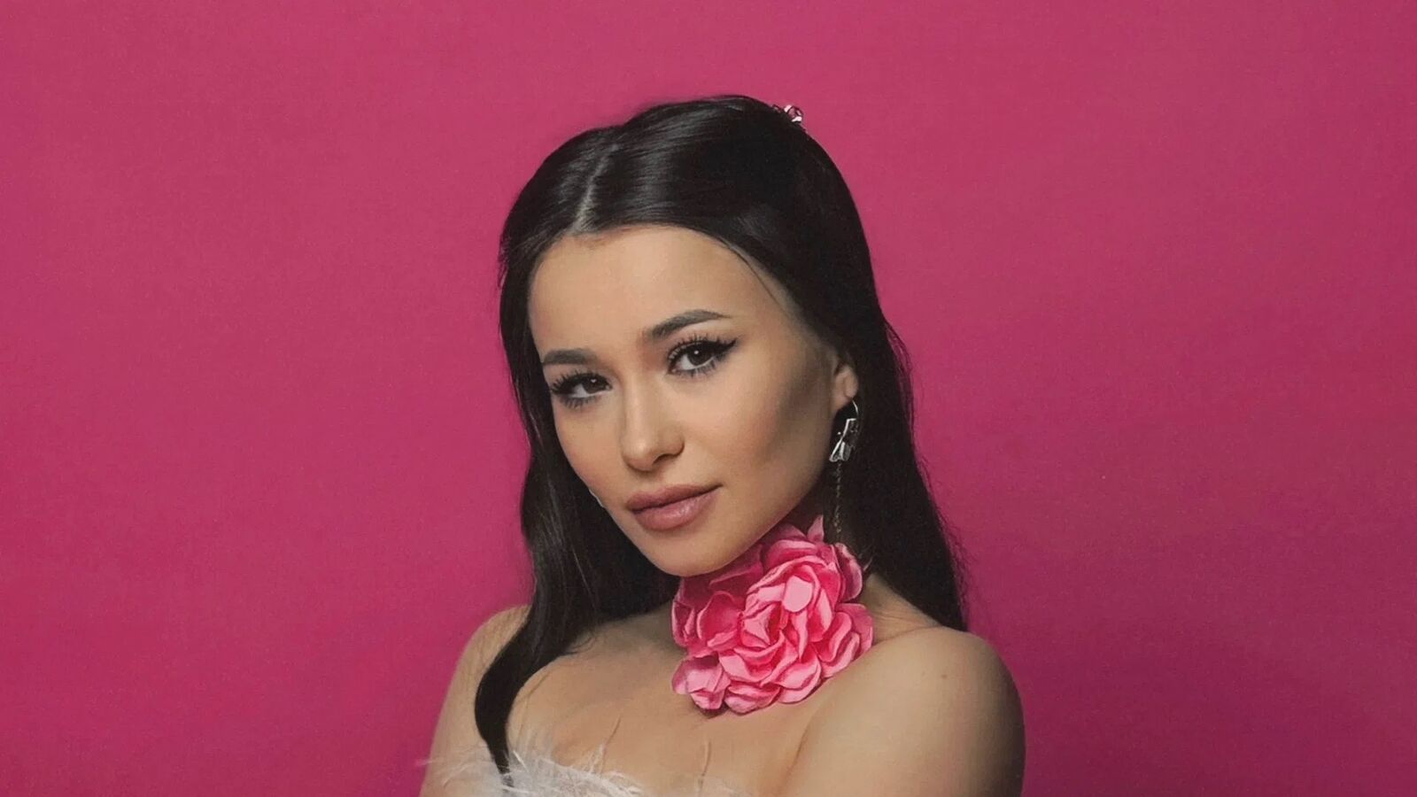 DishaWong glamour portrait