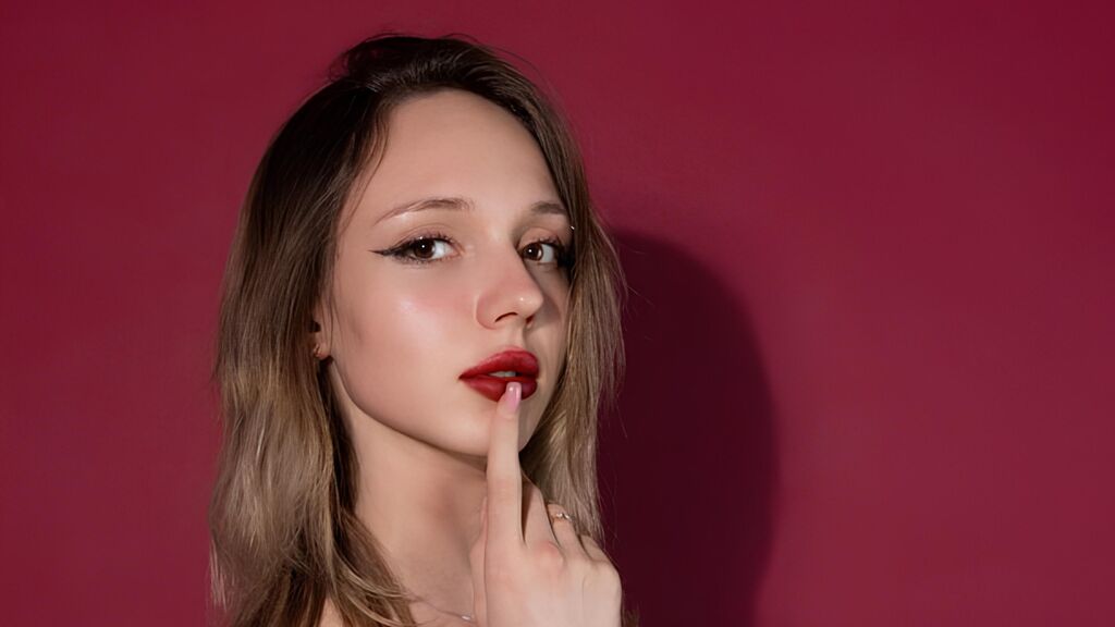 RaeAlexa's profile from Jasmin at GirlsOfJasmin'
