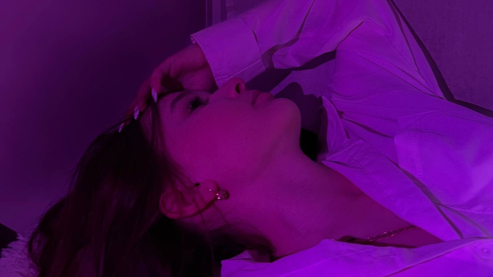 DavinaHislip erotic portrait